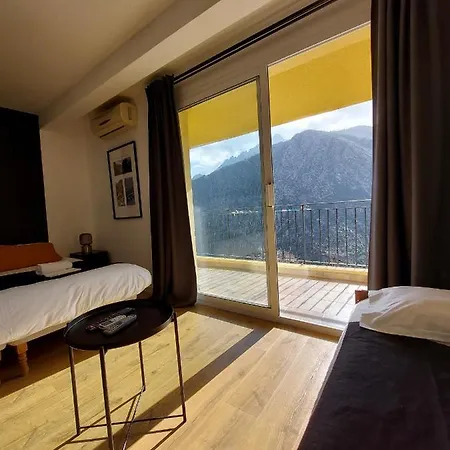 فندق مبيت وإفطار E Cime Locations De Meubles Asco