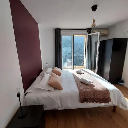 فندق مبيت وإفطار E Cime Locations De Meubles Asco