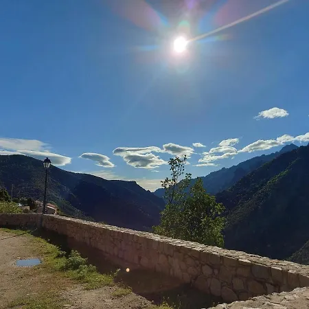 فندق مبيت وإفطار E Cime Locations De Meubles 3*