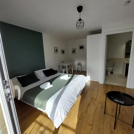 فندق مبيت وإفطار E Cime Locations De Meubles