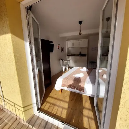 E Cime Locations De Meubles Bed & Breakfast