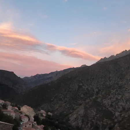 E Cime Locations De Meubles Bed & Breakfast